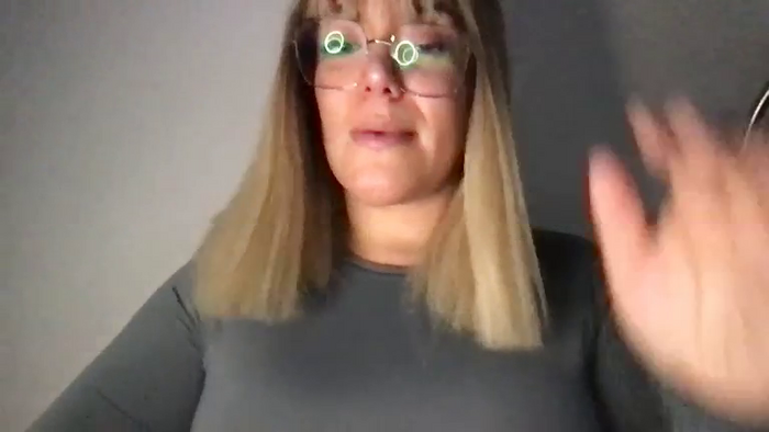 MistressLouUK