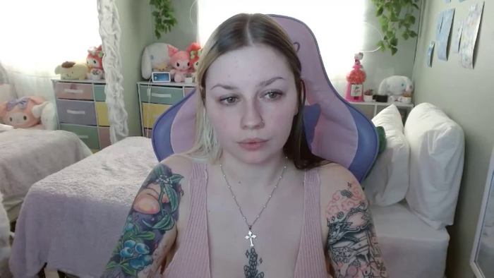 Angelina_Glass