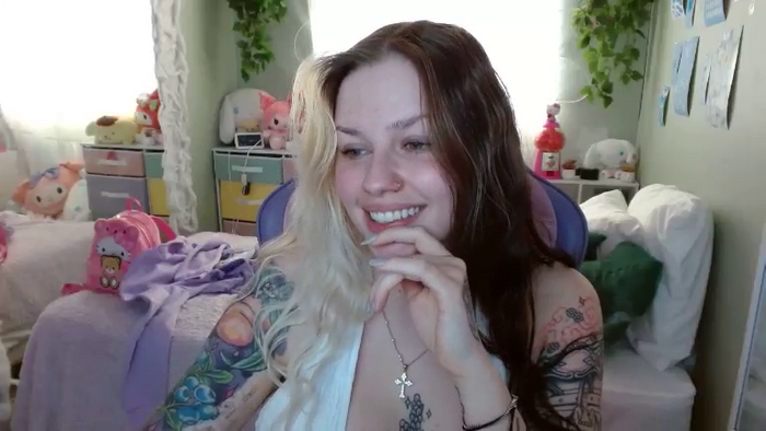 Angelina_Glass