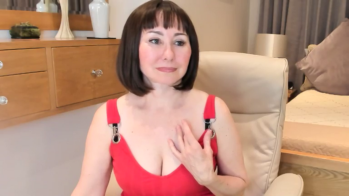 SaucyMilfSophia