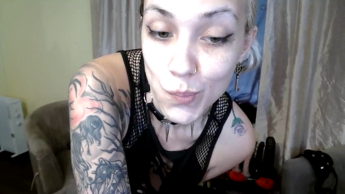 GoddessFoxxiSilk