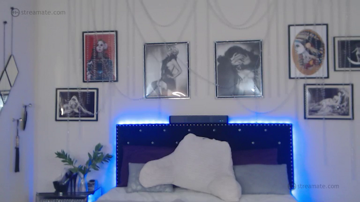 Stassie_Jones