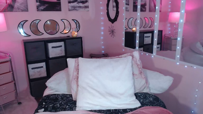 Lacey_Prescott