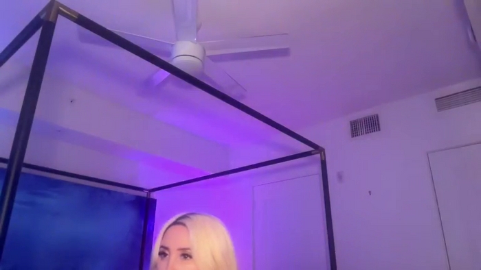 AmandaAndrewsxx