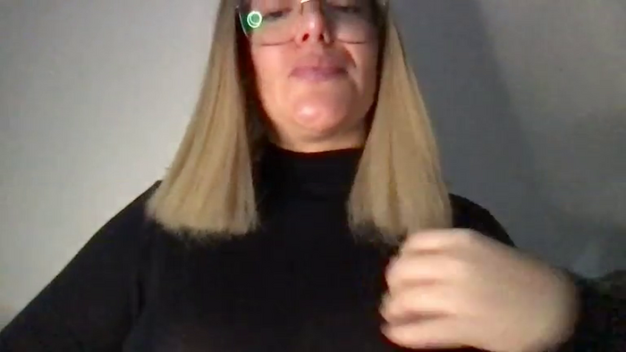 MistressLouUK