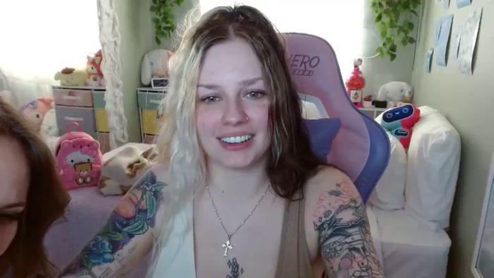 Angelina_Glass