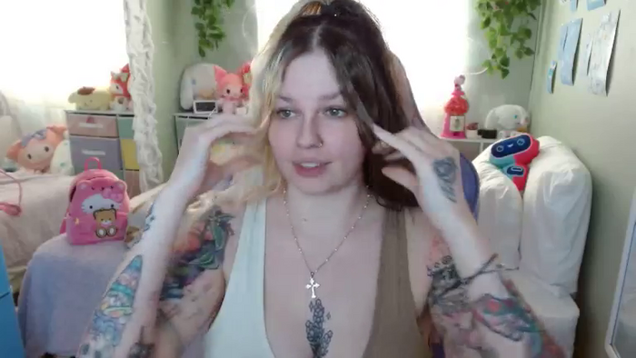 Angelina_Glass