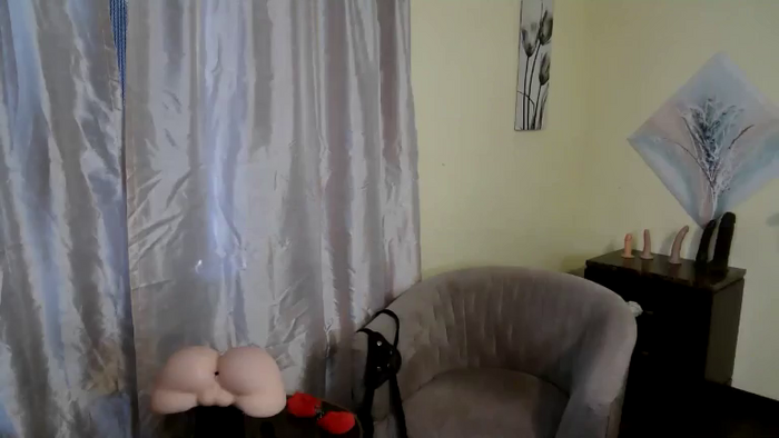 GoddessFoxxiSilk