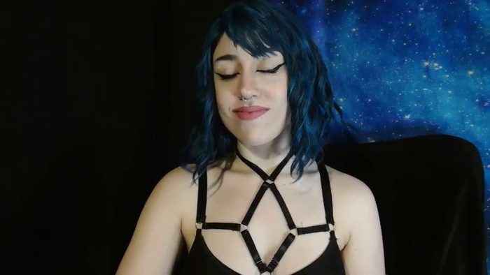 MissVikkiBlue