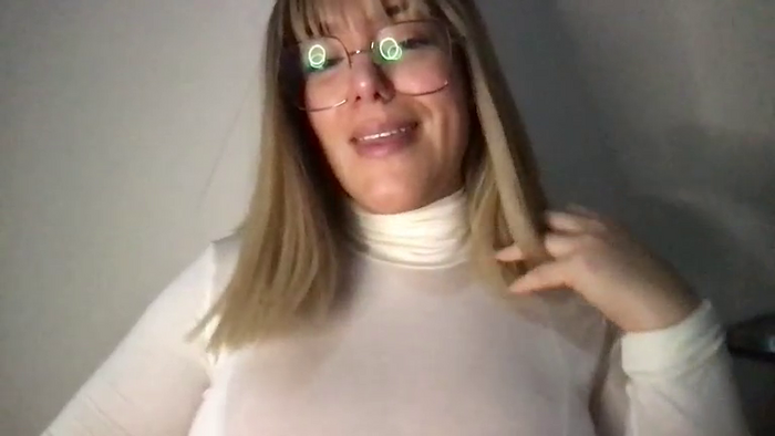 MistressLouUK
