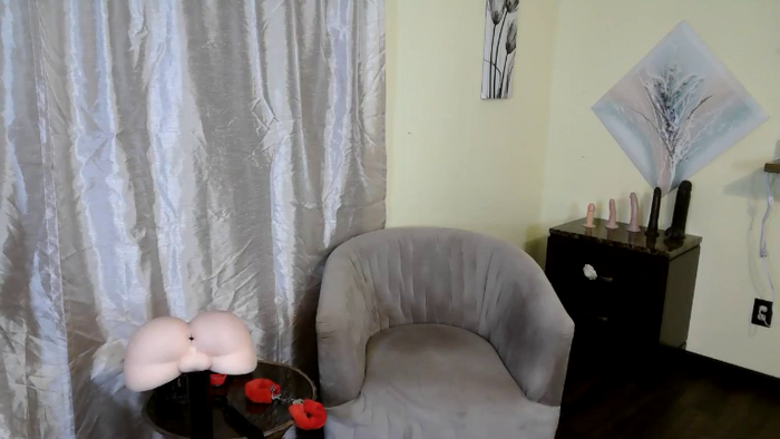 GoddessFoxxiSilk