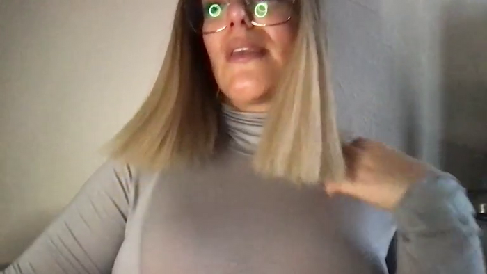 MistressLouUK