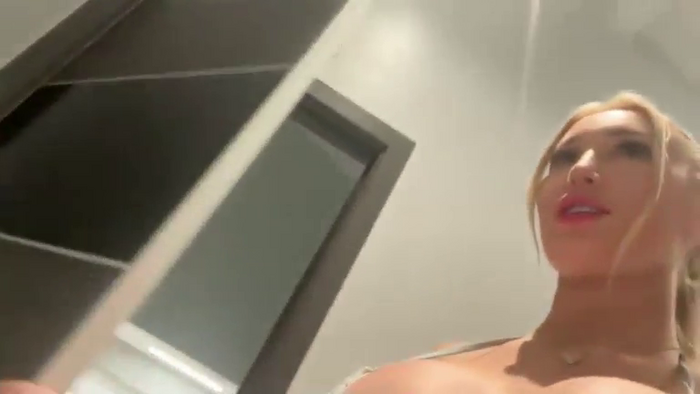 AmandaAndrewsxx