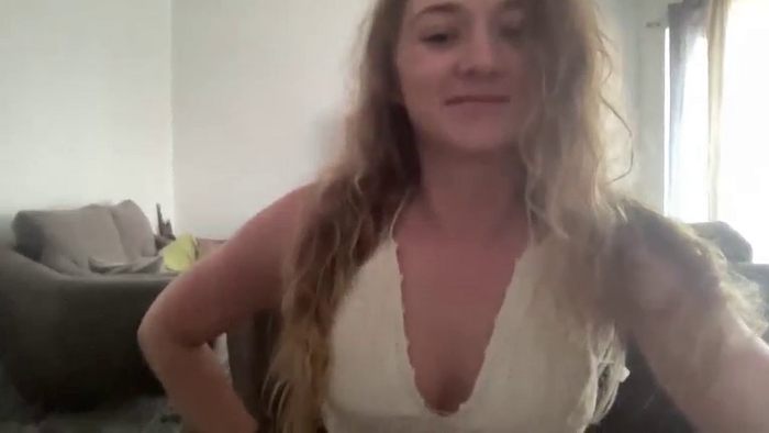 PocketSizeOliviaLive