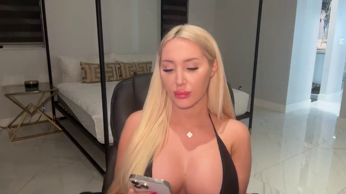 AmandaAndrewsxx