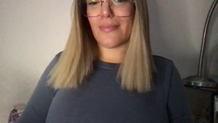 MistressLouUK
