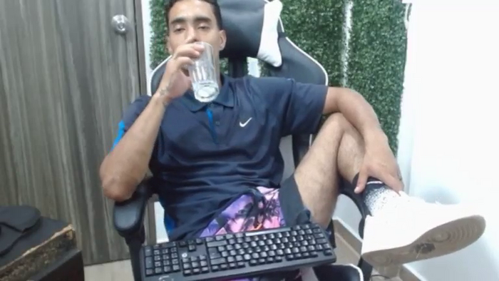 Aaron01