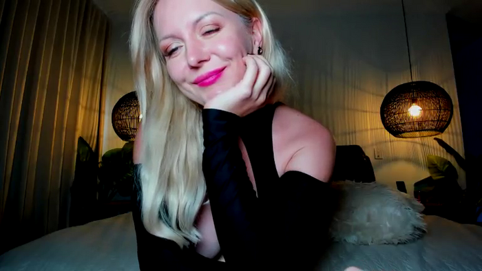 MsLindsayDevis