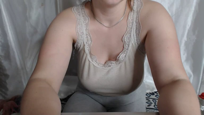 BettyGirlKiss