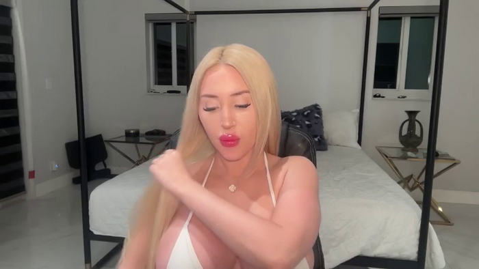 AmandaAndrewsxx