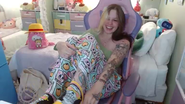 Angelina_Glass