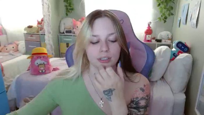 Angelina_Glass