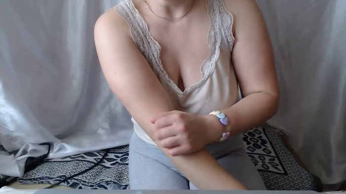 BettyGirlKiss