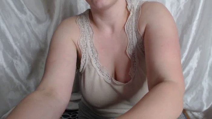 BettyGirlKiss