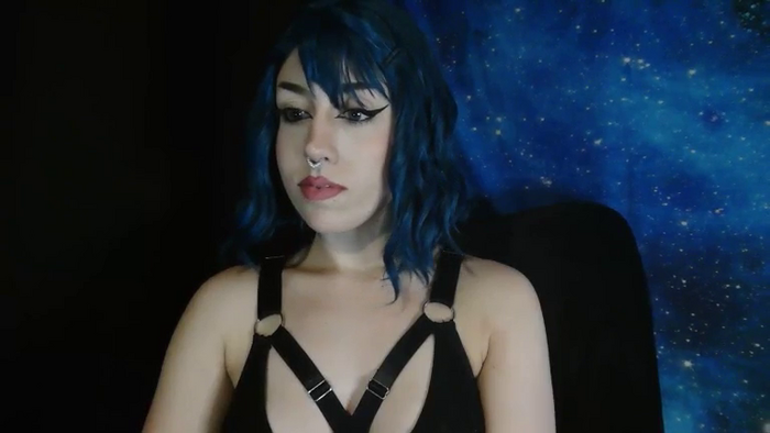 MissVikkiBlue