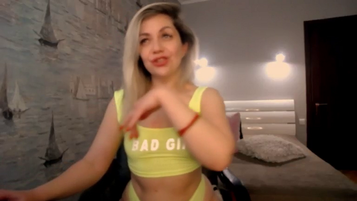 Nichole_Hill