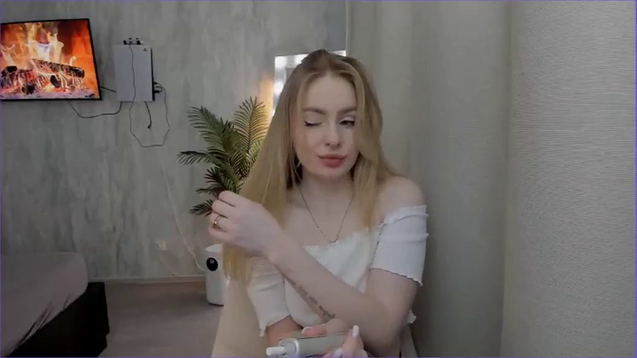 mf-CaseyCumFace