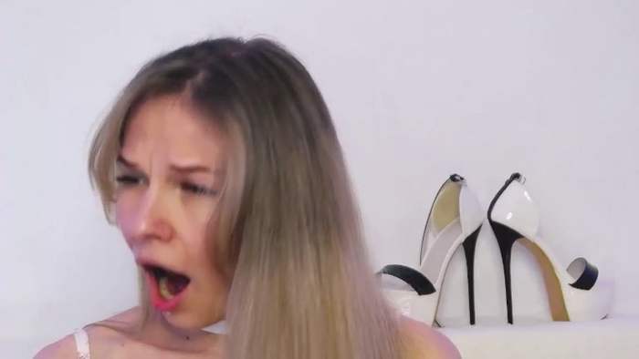 LeyaTaryn