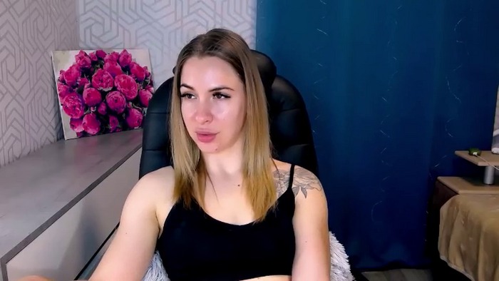 MeganNaughtyy
