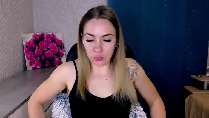 MeganNaughtyy