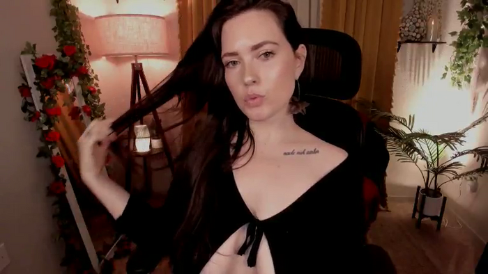VoluptuousSophia