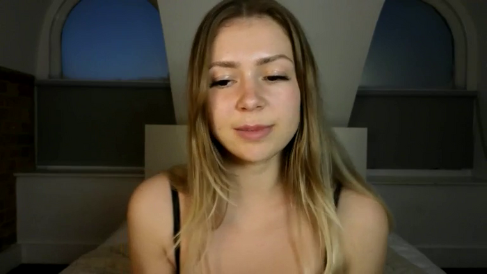BlondePlaytoy