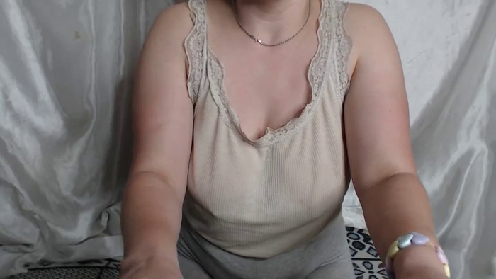BettyGirlKiss