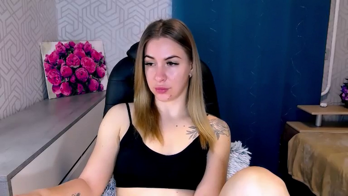 MeganNaughtyy