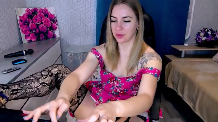 MeganNaughtyy