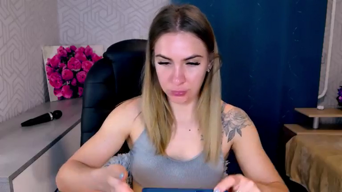 MeganNaughtyy