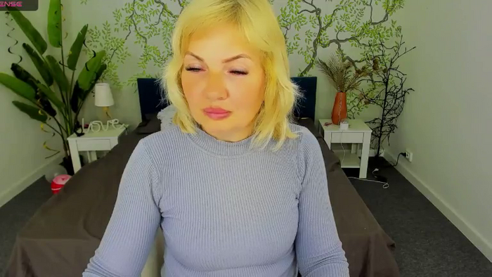 YrhotAbbyX