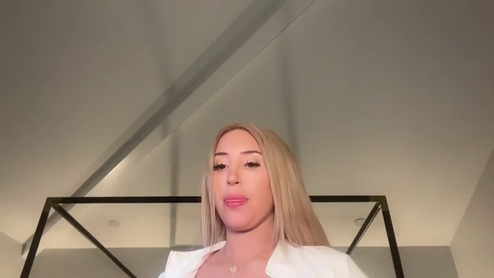 AmandaAndrewsxx