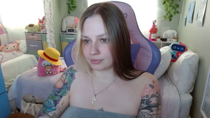Angelina_Glass