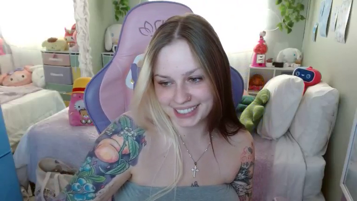Angelina_Glass