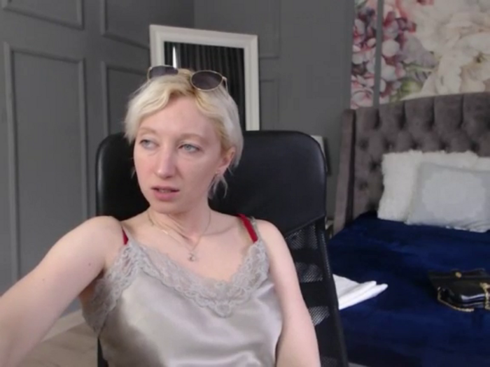 NatalieXBitton