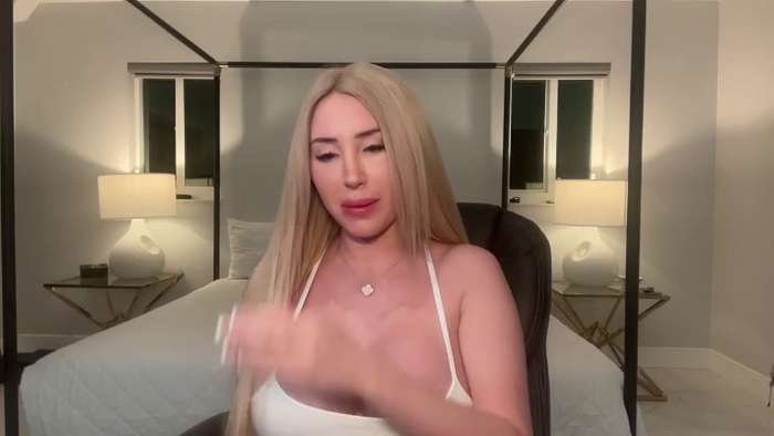 AmandaAndrewsxx