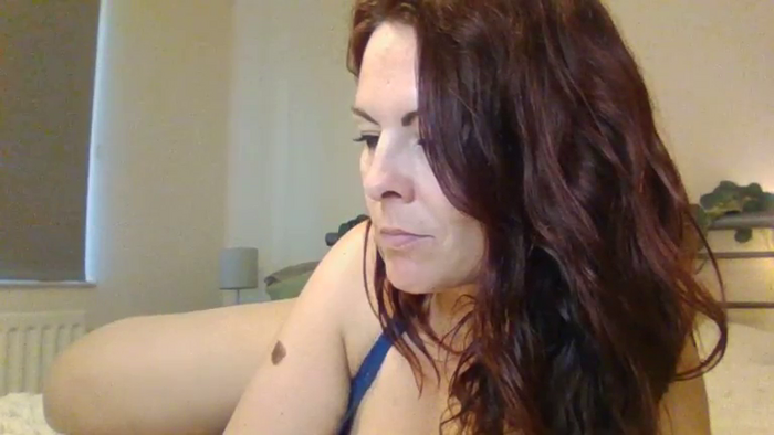 Boredhousewifex