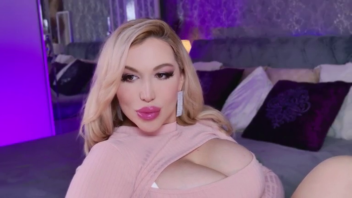 Alpha_Goddess