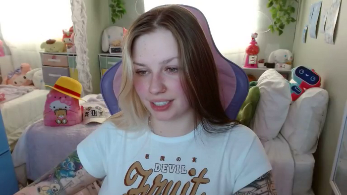 Angelina_Glass