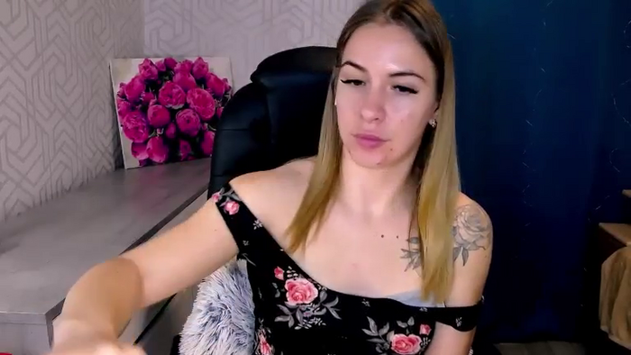 MeganNaughtyy